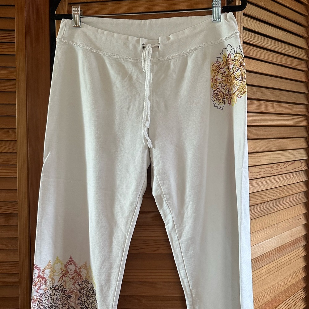 Lucky Brand White Cropped Drawstring Yoga Pants with Multicolor Floral Print